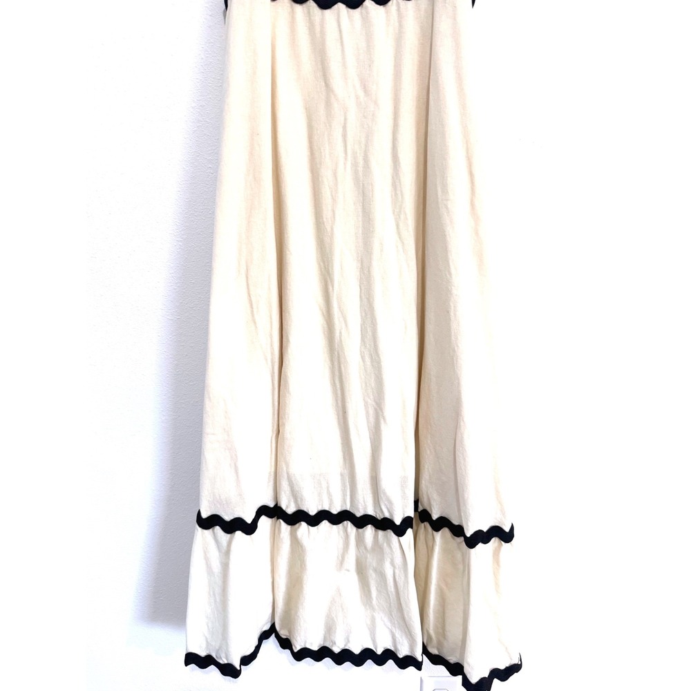 Petal & Pup Yana Sleeveless Maxi Cotton Dress in Cream and Black - Picture 4 of 6